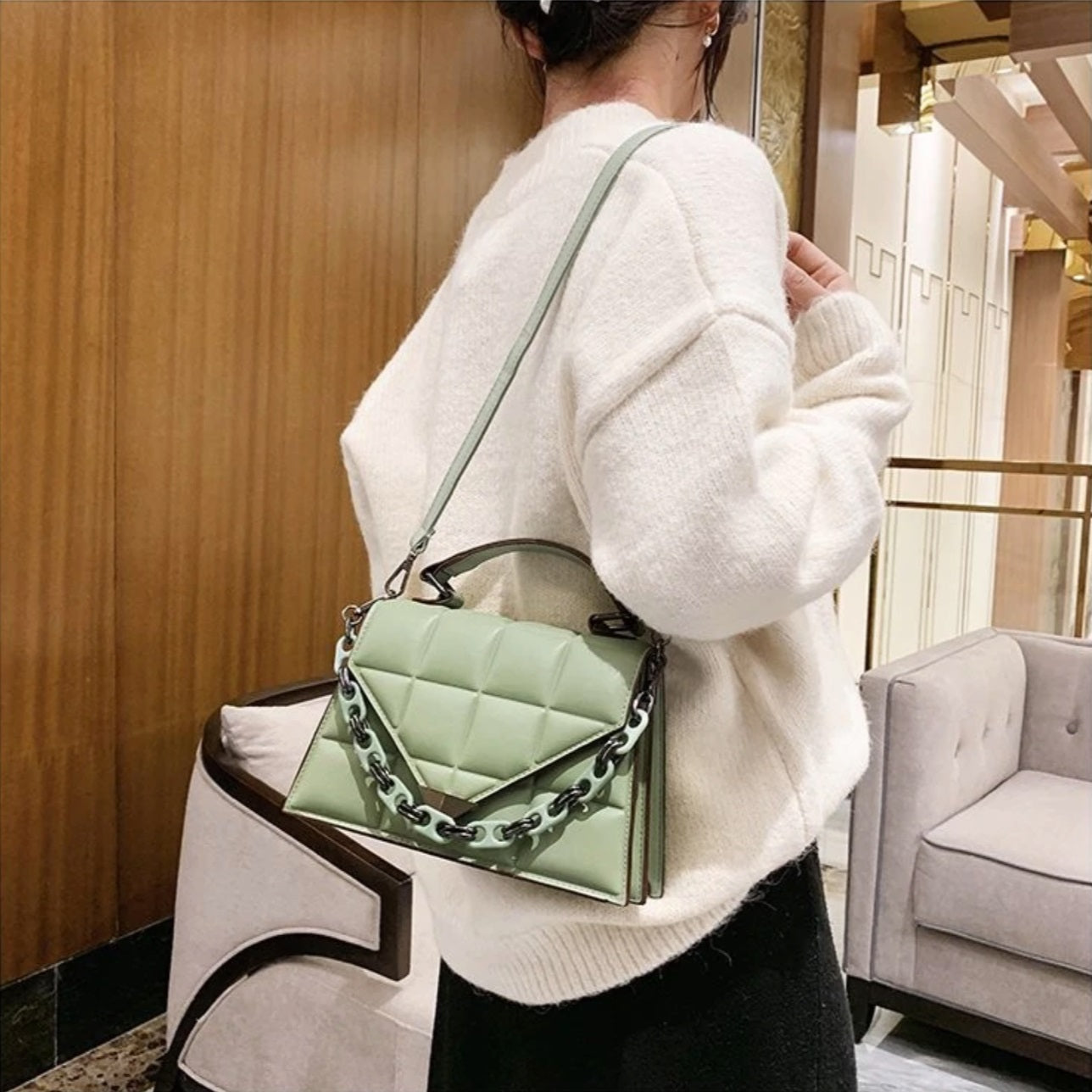 Harper - Schicke blaue gesteppte Umhängetasche