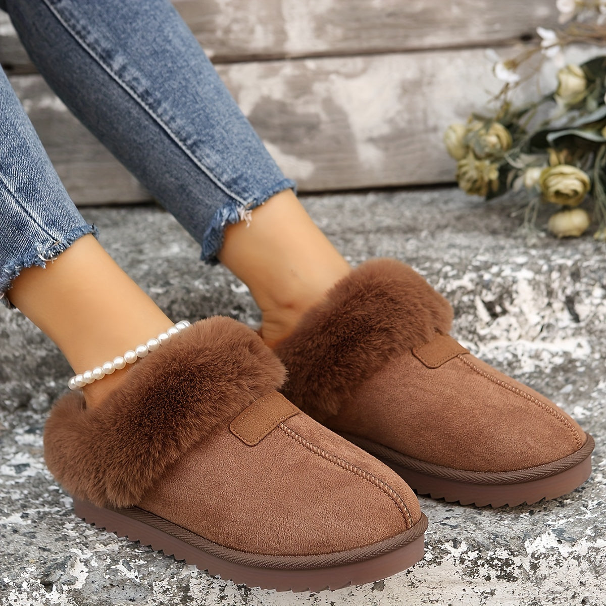 Flauschig gefütterte Hausschuhe für ultimativen Komfort und Stil