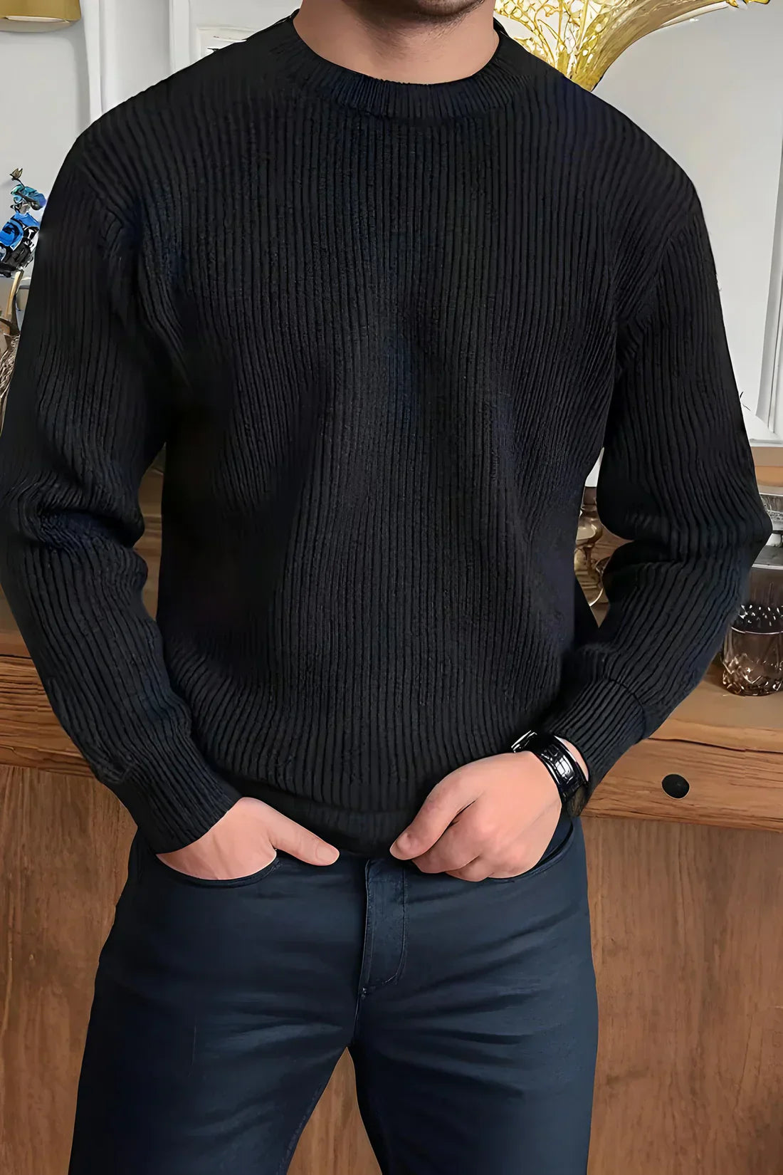 Klassischer, grob gestrickter herrenpullover mit rundhalsausschnitt – herren