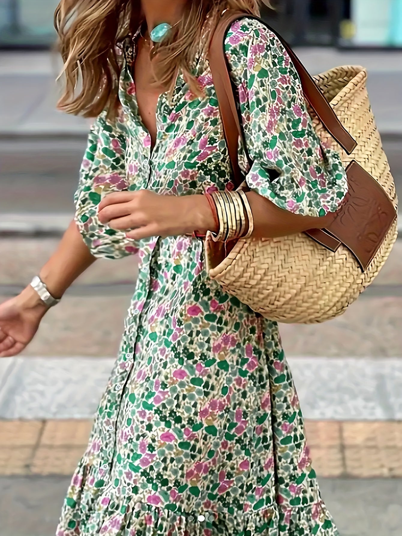 Grünes Blumenkleid mit Knopfleiste und Gürtel - Lena