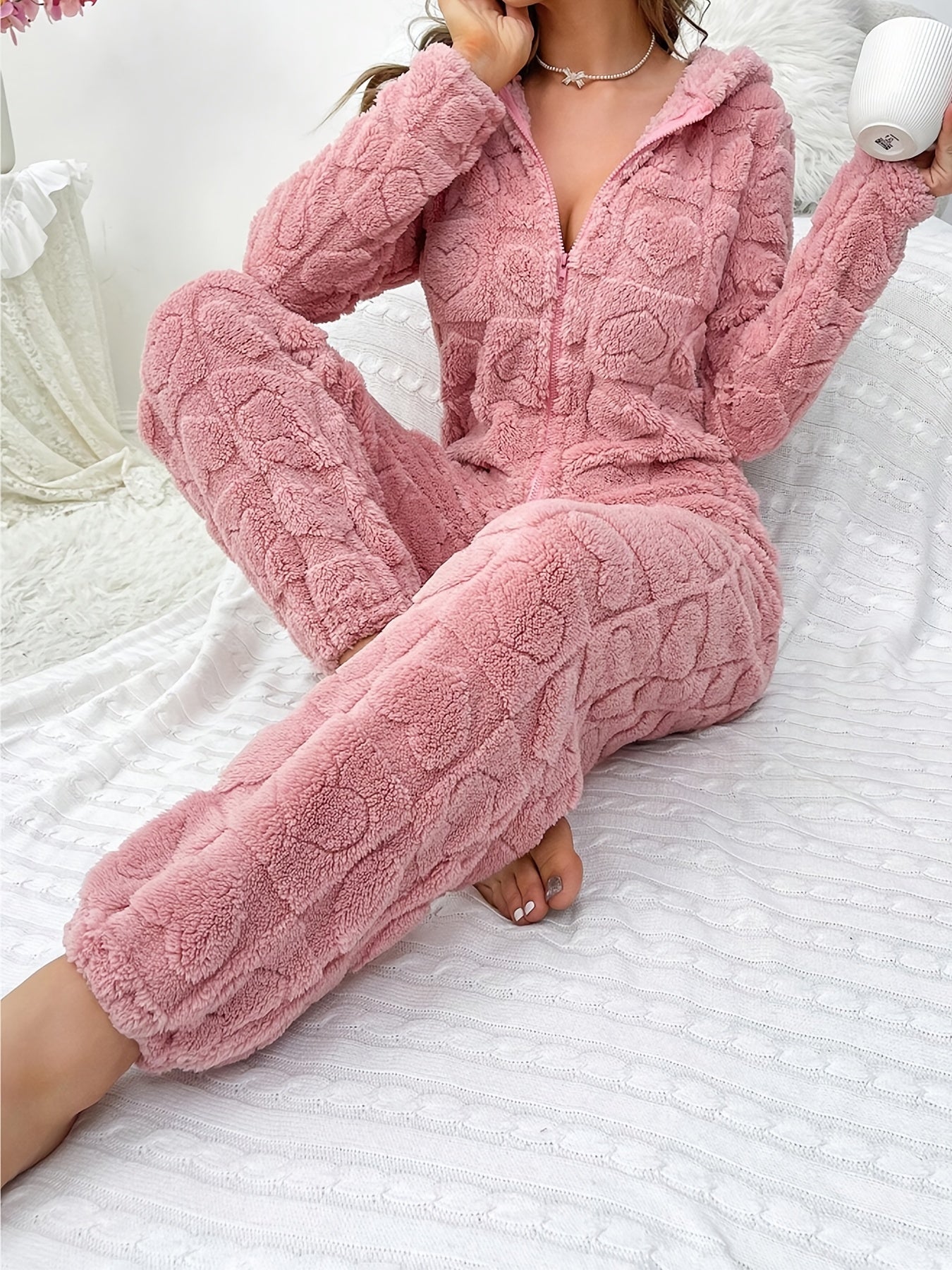 Herz Jacquard Flauschiger Kapuzen-Nacht-Jumpsuit