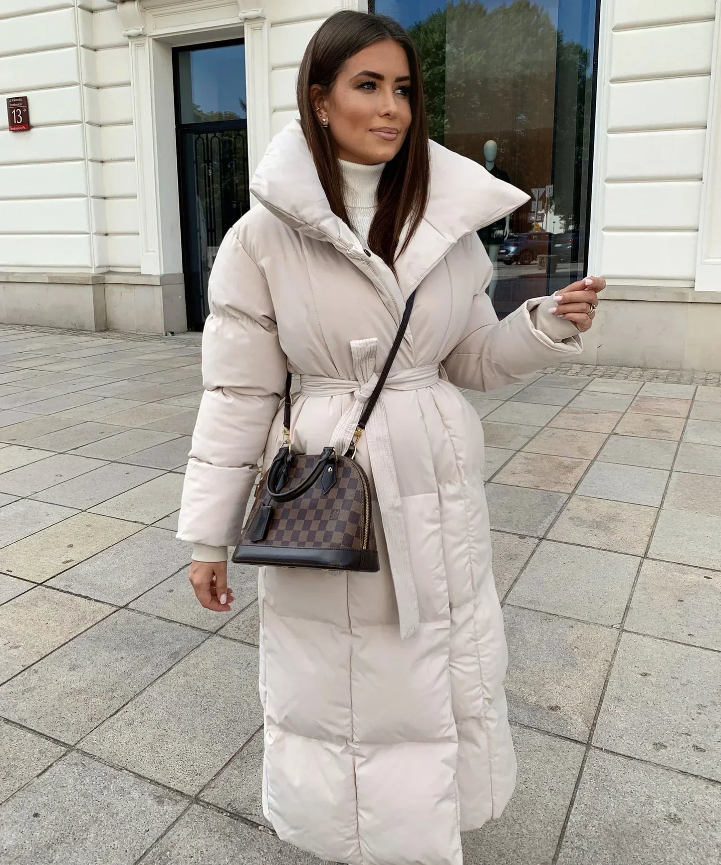 Lange Pufferjacke mit Gürtel Beige - Selene