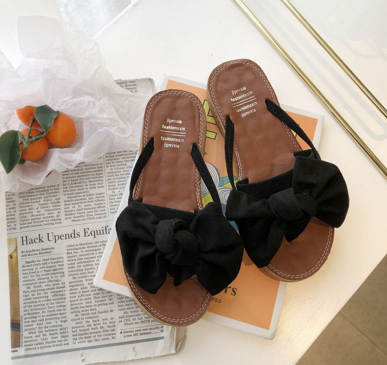 Beige Pantoletten mit Schleife - Clara