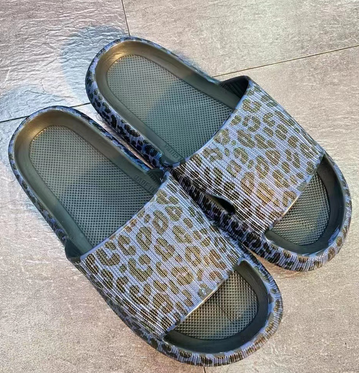 Leopardenmuster Sandalen in Pink - Savannah