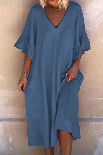 Luftiges Baumwollkleid mit V-Ausschnitt und Flügelärmeln