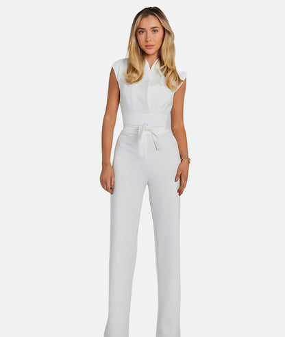 Modischer Jumpsuit mit Wickeldetail und weitem Bein