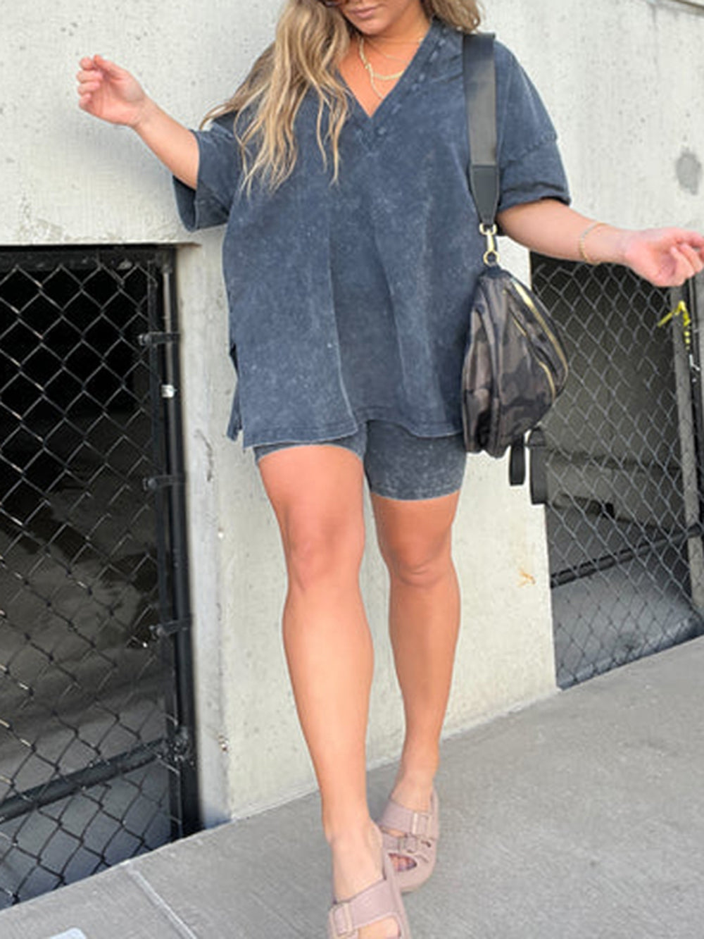 Sommer-V-Ausschnitt Set - Lässiger Schnitt & Atmungsaktiver Stoff