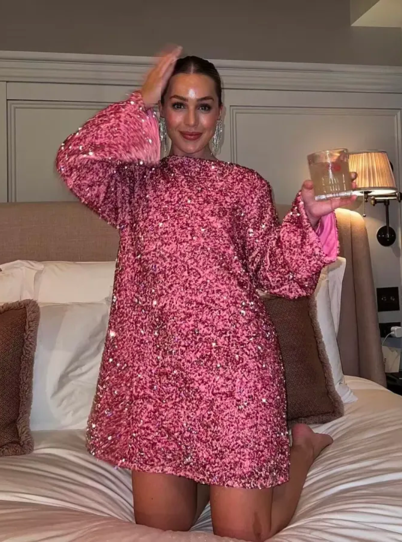 Glitzernder Cocktailrock – Glamour & Komfort