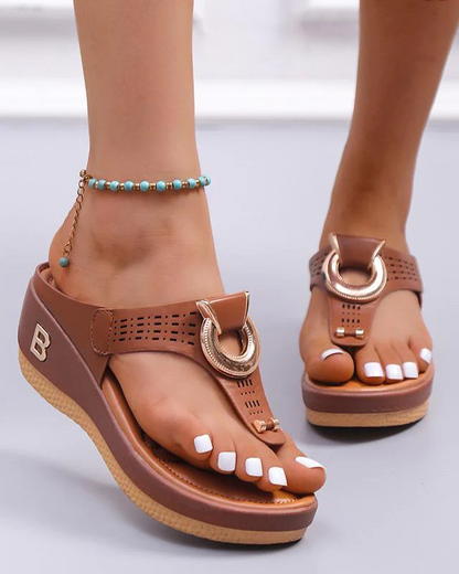 Designer-Komfortsandalen | Metallschmuck & Luxus-Komfort