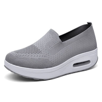 Leichtfüßige Eleganz: Slip-On-Atmungsaktive Sneaker