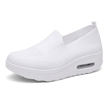 Leichtfüßige Eleganz: Slip-On-Atmungsaktive Sneaker