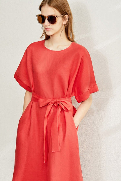 Charmantes Midikleid mit Gürtel – Klassisch & Komfortabel