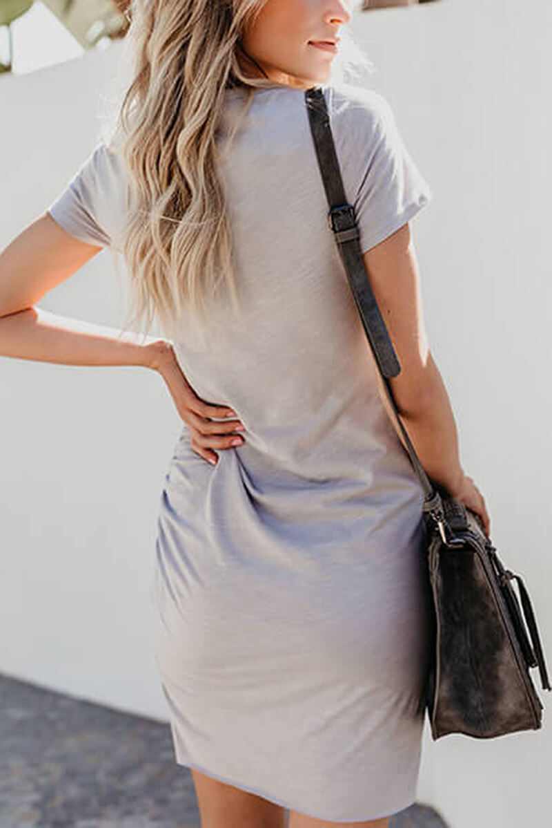 Modernes T-Shirt-Kleid – Schlicht & Asymmetrisch