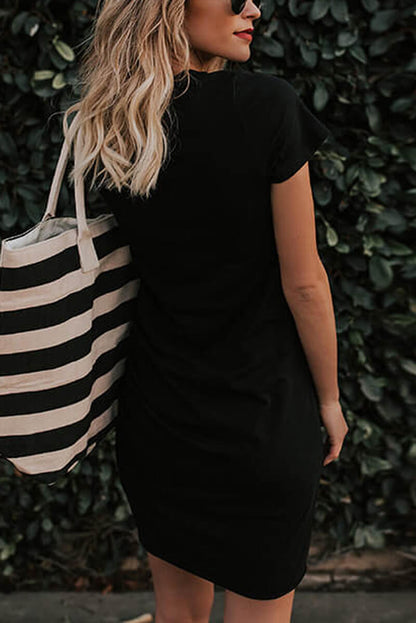 Modernes T-Shirt-Kleid – Schlicht & Asymmetrisch