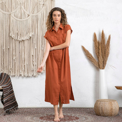 Leinenkleid mit durchgehender Knopfleiste